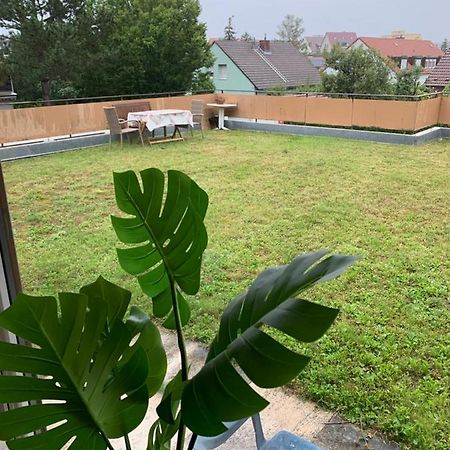 Ruhige Sonnige Wohnung Mit Rooftopterrasse Nahe Universitaet Gerbrunn Екстериор снимка