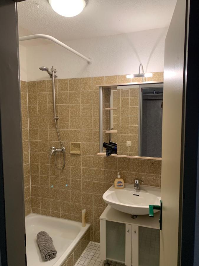 Ruhige Sonnige Wohnung Mit Rooftopterrasse Nahe Universitaet Gerbrunn Екстериор снимка